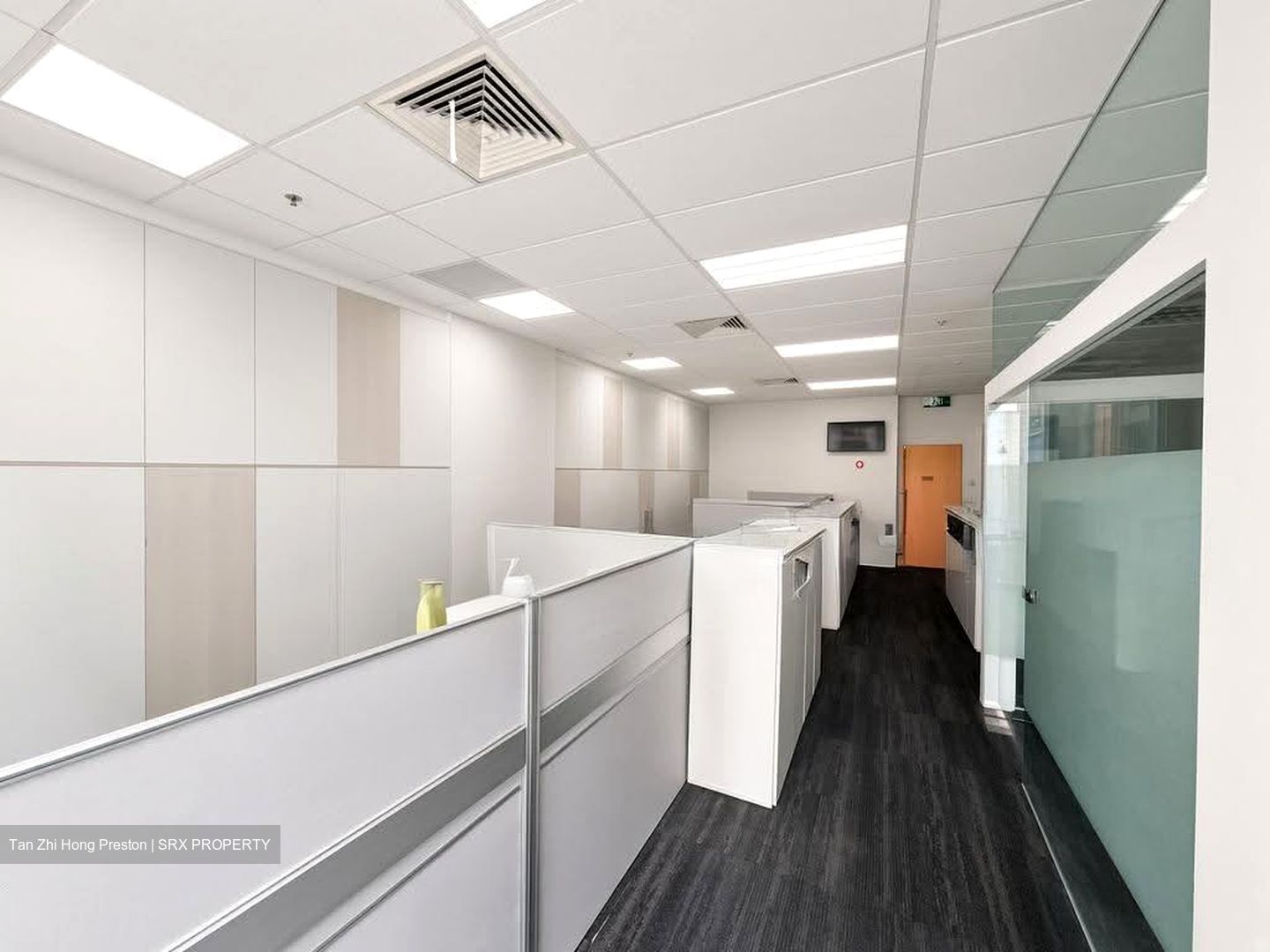 Sif Building (D1), Office #633266011